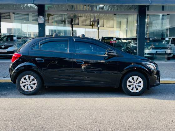 CHEVROLET ONIX 1.0 MPFI LT 8V FLEX 4P MANUAL